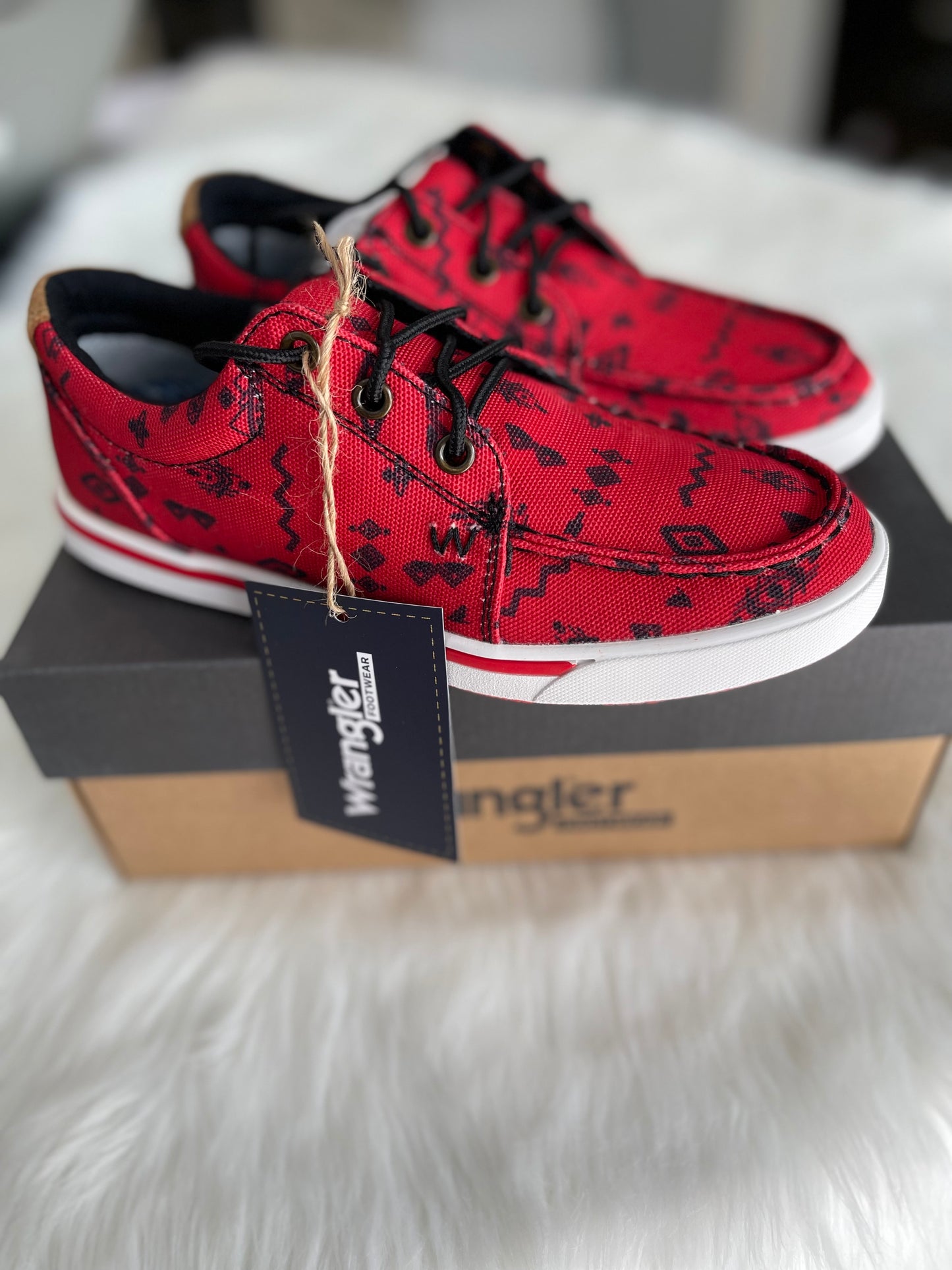 Twisted X Women’s Retro Low Top Red and Black