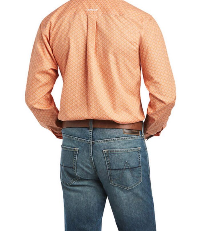 Men’s Ariat Wrinkle Free Yakov Fitted Shirt Habanero Peach